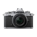 Fotoaparat Nikon Z fc Kit w/DX 16-50mm f/3.5-6.3 VR Silver - Image 5