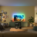 Philips 55"PUS8200 4K Titan OS AMBILIGHT TV 3 strane; HDR10+ Dolby Atmos i DTS:X 55PUS8200/12 - Image 4