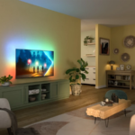 Philips 65"PUS8200 4K Titan OS AMBILIGHT TV 3 strane; HDR10+ Dolby Atmos i DTS:X 65PUS8200/12 - Image 4